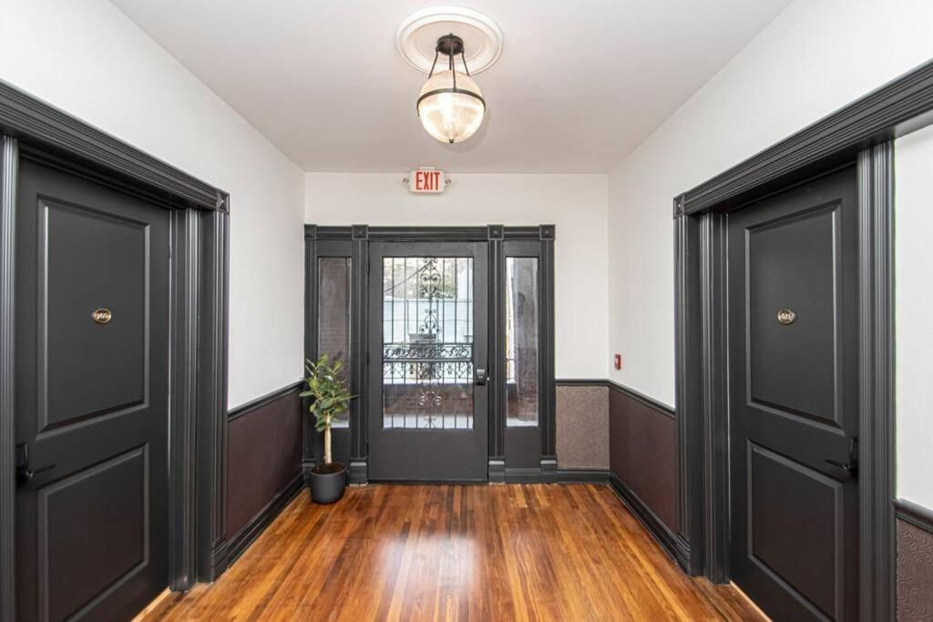 Steps To Bathhouses, Historic Studio, King Bed, Room # 101 Hot Springs Exterior photo
